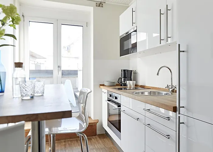 Nonstop - Ubernacht - Hostelhotelhome