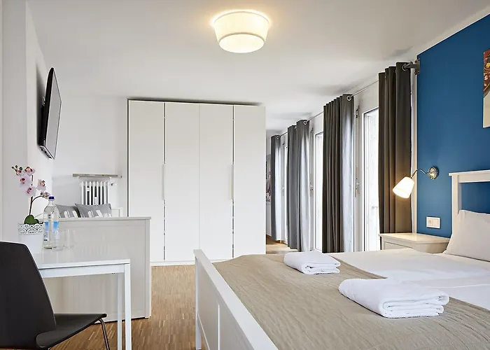 Nonstop - Ubernacht - Hostelhotelhome 2*