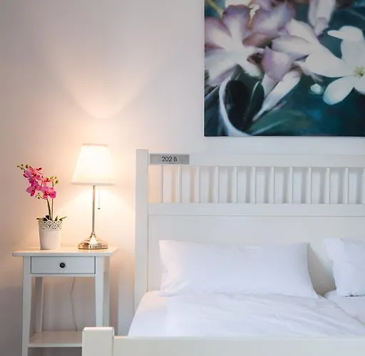 Nonstop - Ubernacht - Hostelhotelhome 호텔