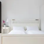 Nonstop - übernacht - Hostelhotelhome - Hotel 2*