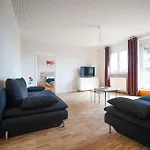 Hotel Nonstop - übernacht - Hostelhotelhome - 2*