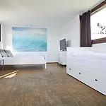 Nonstop - Ubernacht - Hostelhotelhome 호텔 아우크스부르크