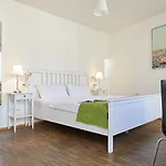 Nonstop - übernacht - Hostelhotelhome -