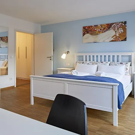 Nonstop Hotel Augsburg - Uebernacht - Hostelhotelhome - 2* Аугсбург