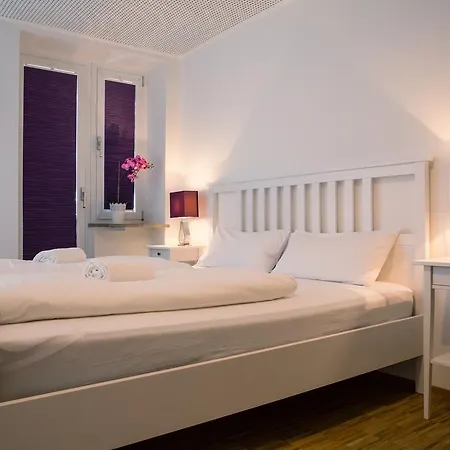 호텔 Nonstop - Ubernacht - Hostelhotelhome 2*