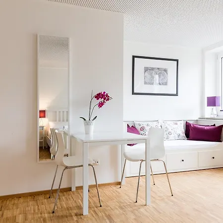 Nonstop - Ubernacht - Hostelhotelhome 아우크스부르크