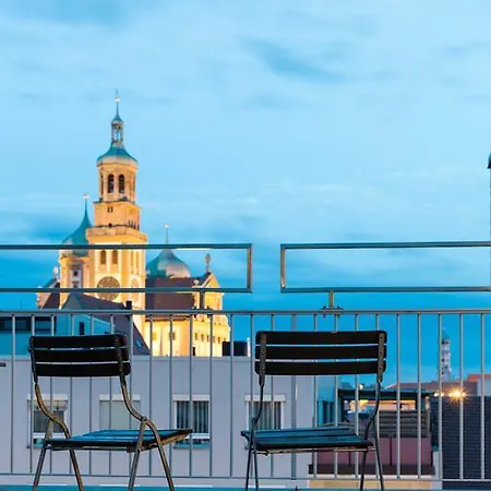 Nonstop - Ubernacht - Hostelhotelhome Otel