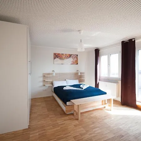 Nonstop - Ubernacht - Hostelhotelhome