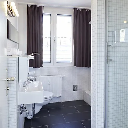 Nonstop - Ubernacht - Hostelhotelhome اوغسبورغ