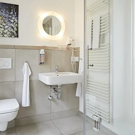 Nonstop - Ubernacht - Hostelhotelhome