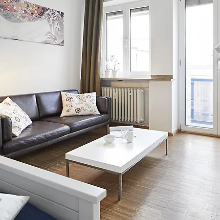 Nonstop - Ubernacht - Hostelhotelhome