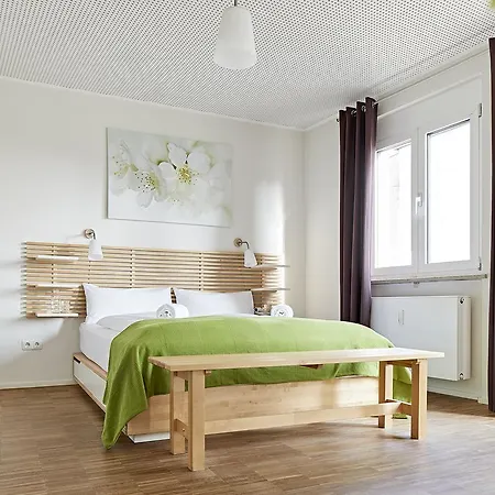 Nonstop - Ubernacht - Hostelhotelhome فندق 2*