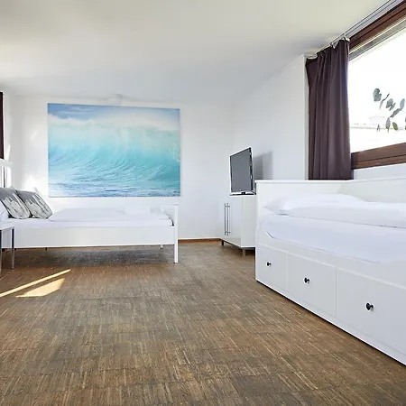 Nonstop - Ubernacht - Hostelhotelhome 호텔 아우크스부르크