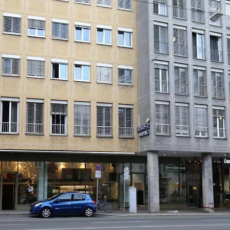 Nonstop - Ubernacht - Hostelhotelhome Otel 2*