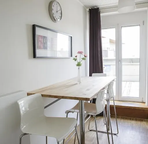 Nonstop - Ubernacht - Hostelhotelhome Augsburg