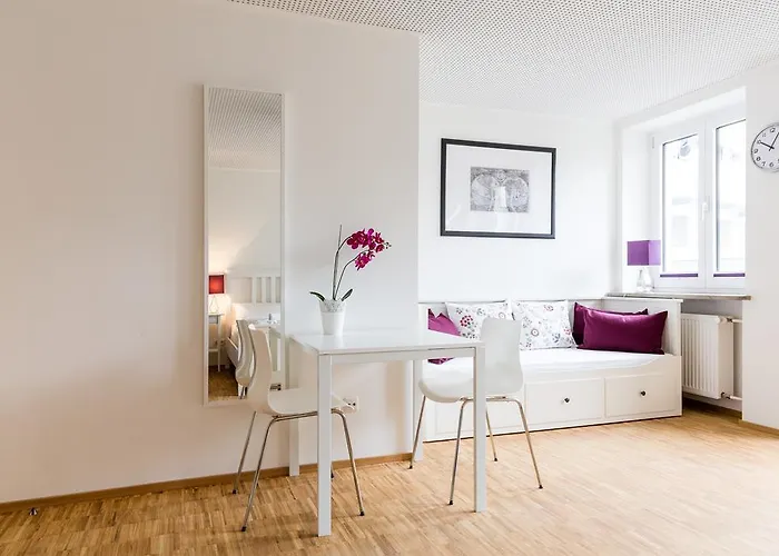 Nonstop - Ubernacht - Hostelhotelhome Augsburg