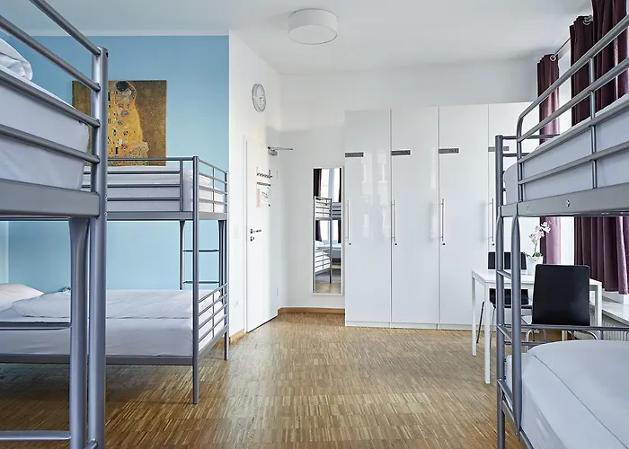 Nonstop - Ubernacht - Hostelhotelhome Hotel